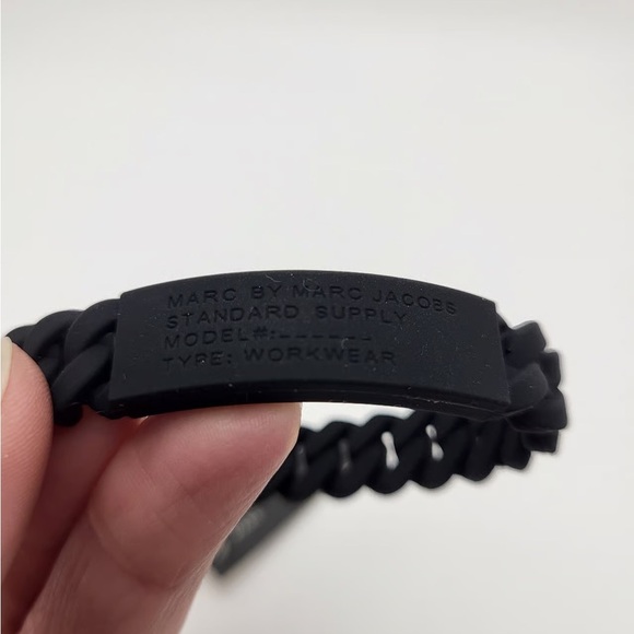 Marc By Marc Jacobs Black Bracelet NWT - Picture 1 of 7
